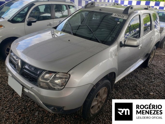 RENAULT DUSTER 18/18