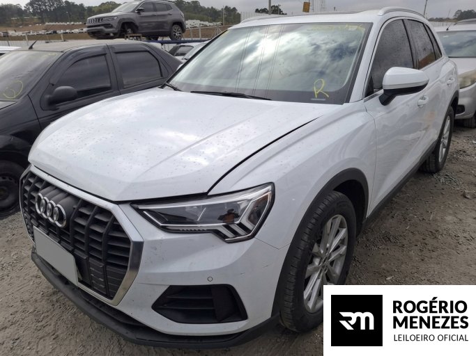 AUDI Q3 20/20